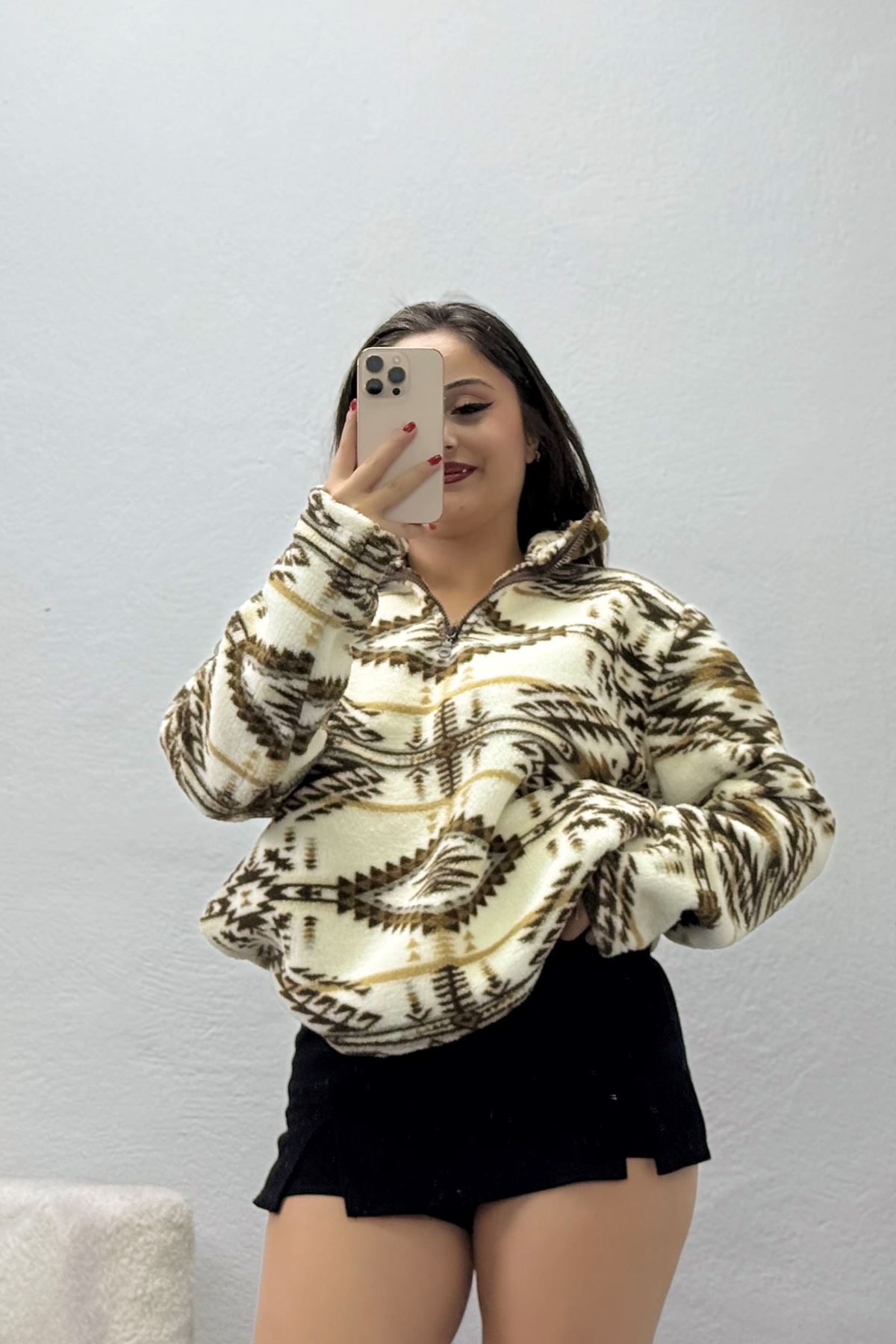 Kadın Yarım Fermuarlı Peluş Sweat Ekruetnik