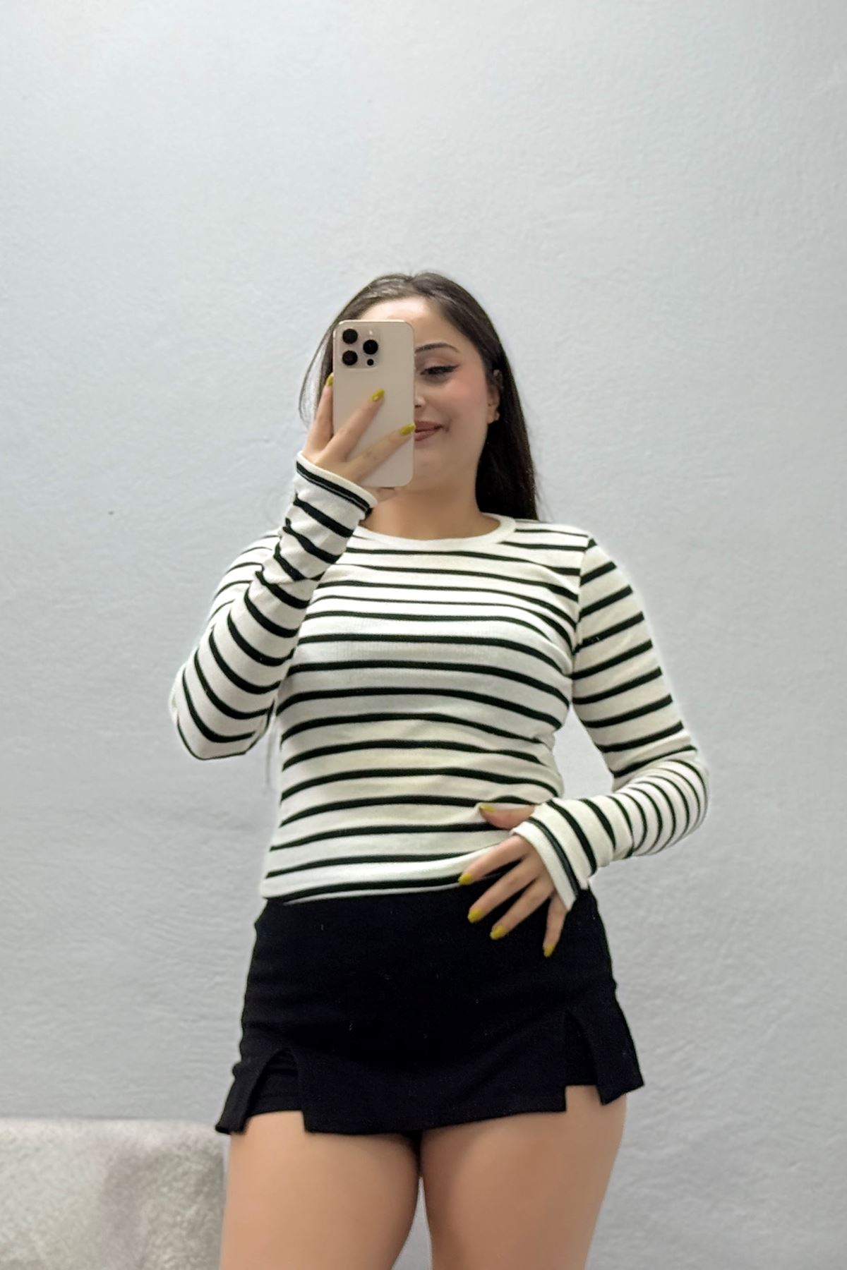 Kadın Parmak Geçmeli Çizgili Kaşkorse Body Beyaz Siyah