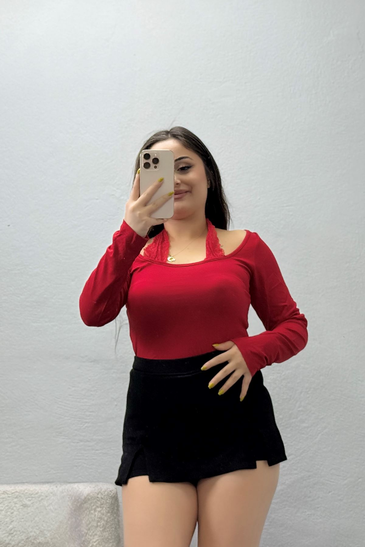 Kadın Geniş Yaka Dantel Askısı Boydan Geçmeli Viskon Body Kırmızı