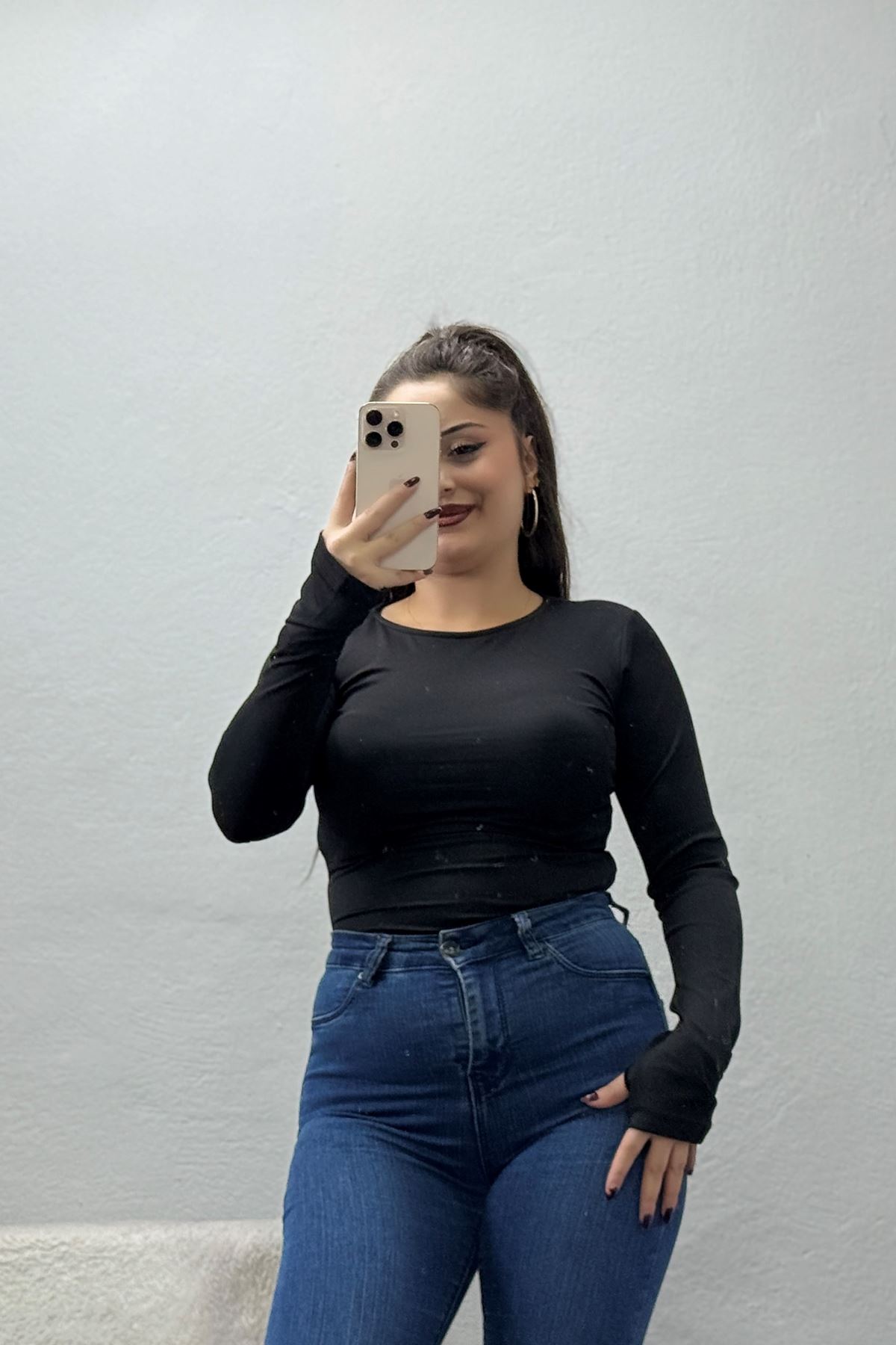 Kadın Dantel Sırt Dekolteli Parmak Geçmeli Body Siyah