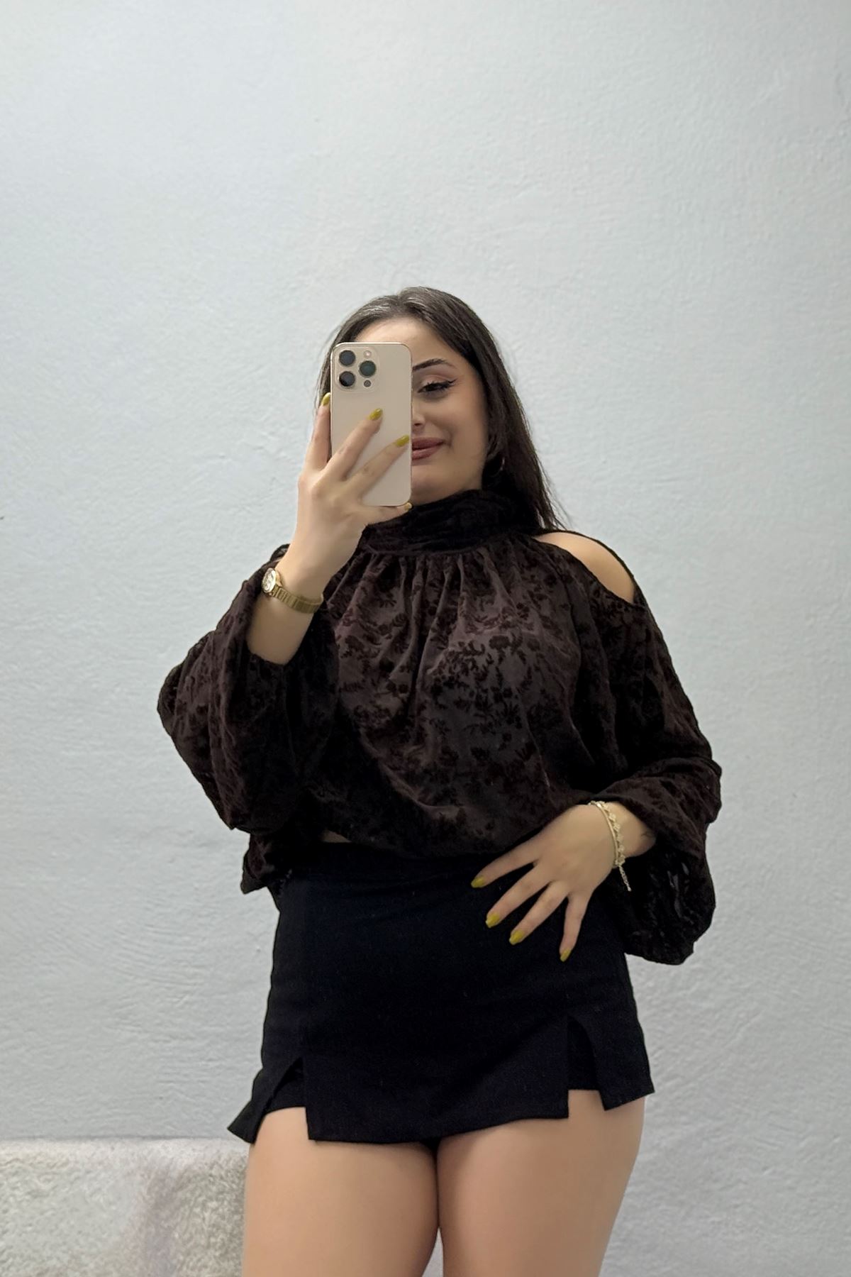 Kadın Çiçek Desenli Degaje Yaka Açık Omuz Balon Kol Bluz Açık Kahve