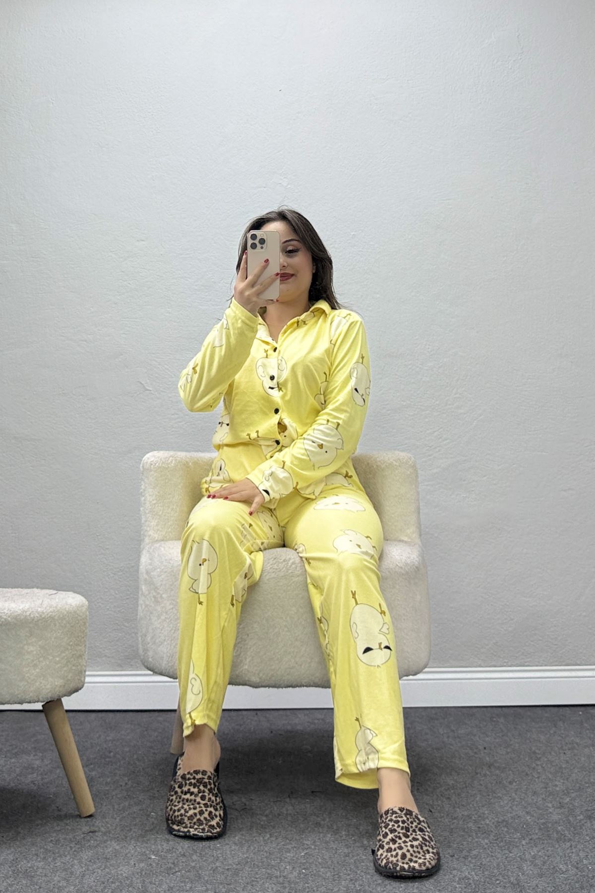 Kadın Süet Düğmeli Pijama Takımı Sarı